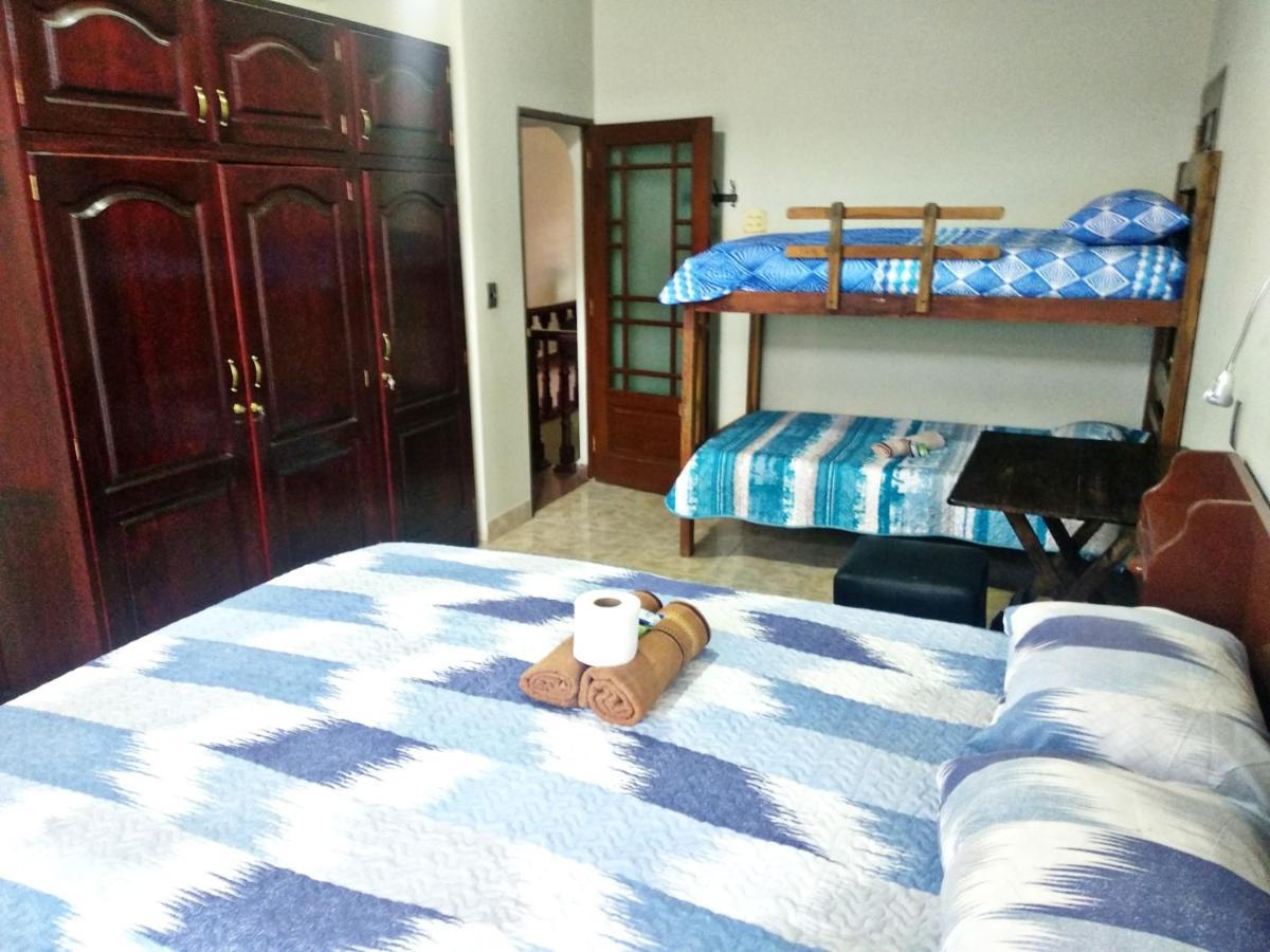 Residencial Moroni - Alojamiento En Cochabamba Acomodação com café da manhã Exterior foto